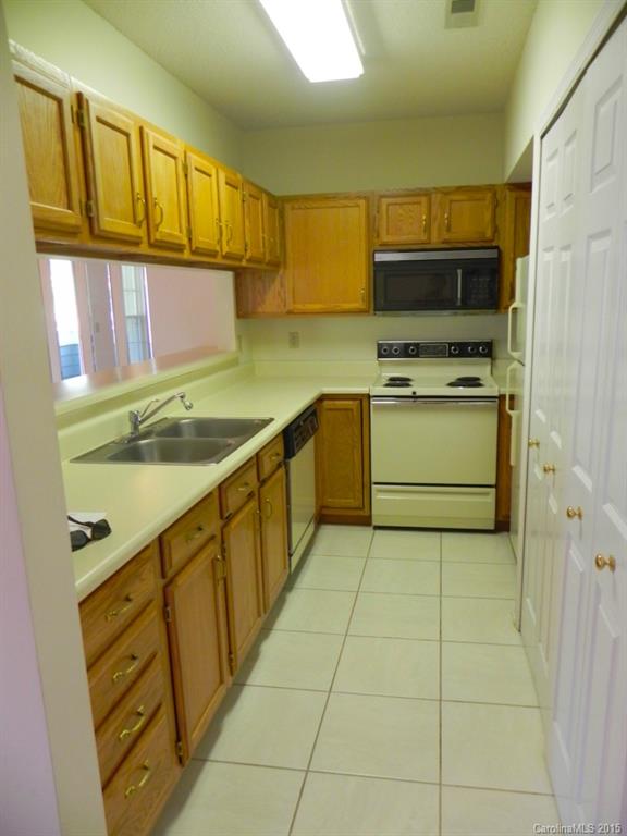 19827 F Henderson Road, Unit F Cornelius, NC 28031 - Photo 11 of 17