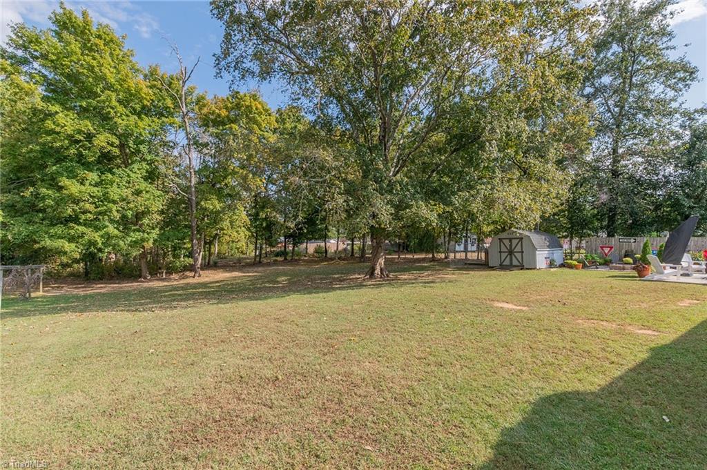 481 North Leonard Road Lexington, NC 27295 - Photo 14 of 40 Gallery Image 14