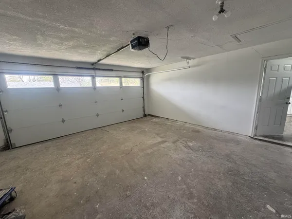 $219,900 | 4621 Dutchess Lane, Fort Wayne, IN 46835