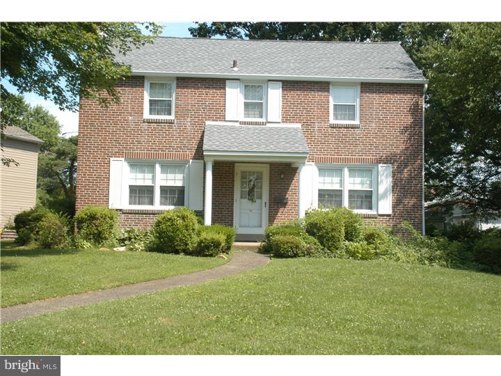 655 Dutton Circle Springfield, PA 19064 - Photo 2 of 16 Exterior Front