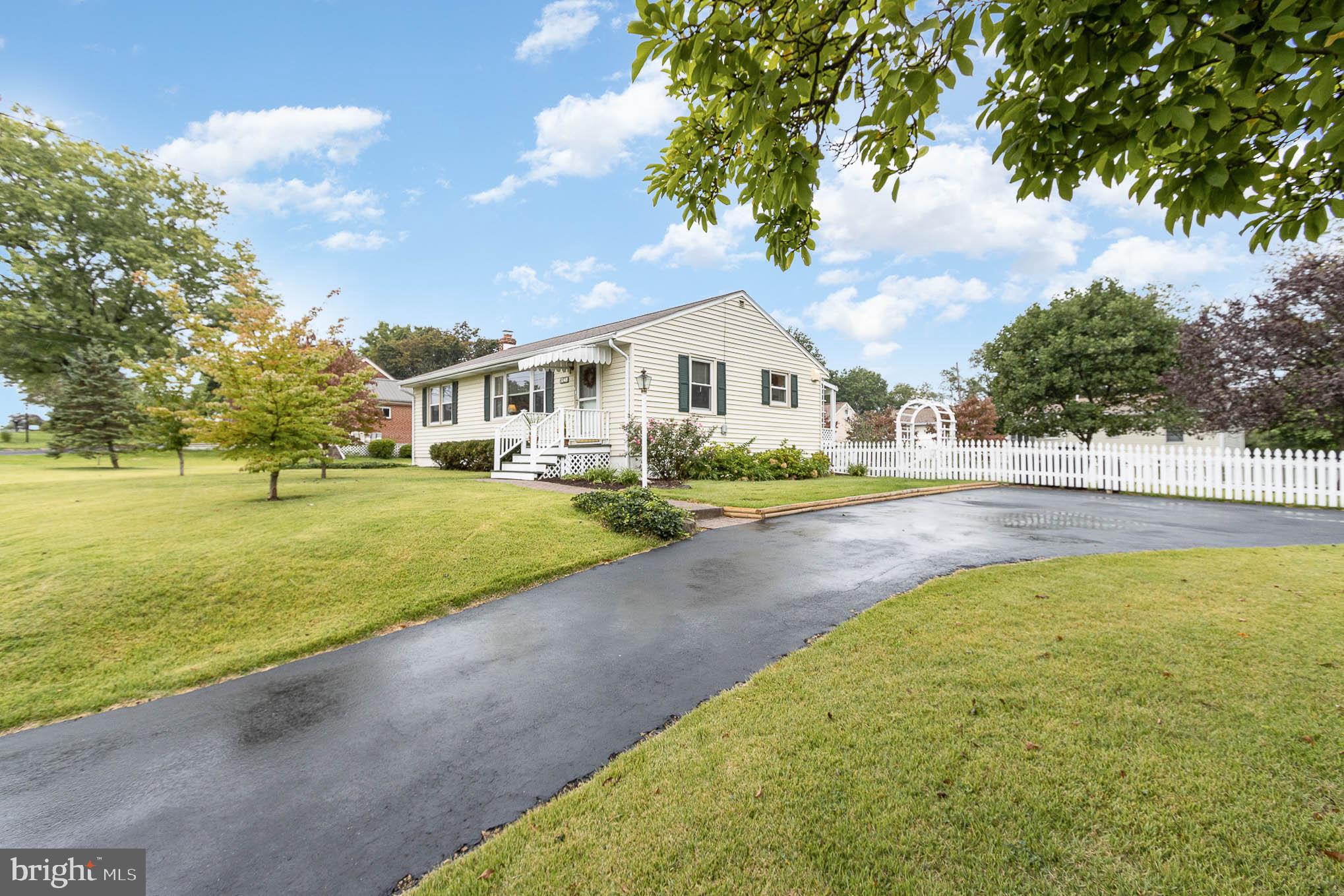 5148 Ridgeview Drive Harrisburg, PA 17112 - Photo 1 of 25 Gallery Image 1