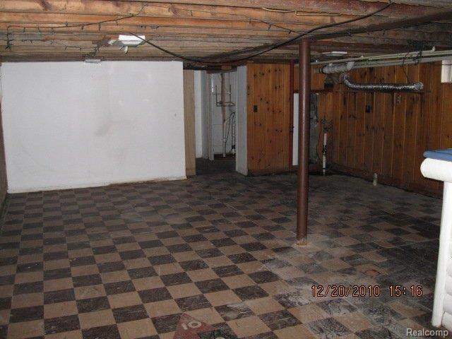 418 Oak Street Rochester, MI 48307 - Photo 12 of 18 IMG_0354