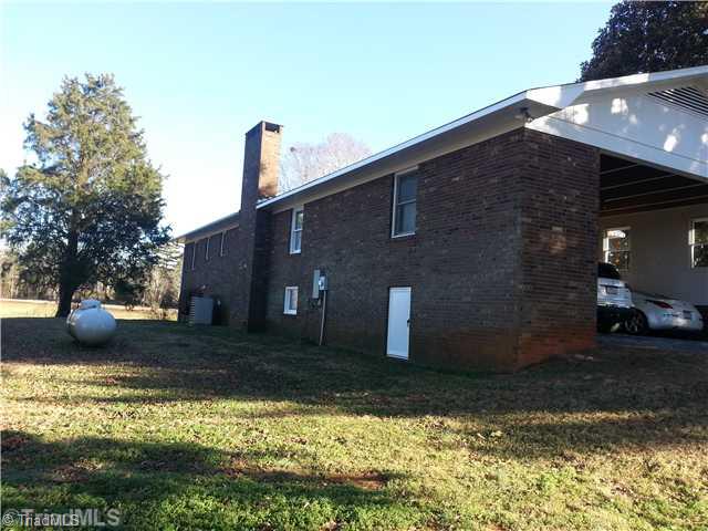 3558 Mechanic Road Asheboro, NC 27205 - Photo 2 of 16 Exterior Back.