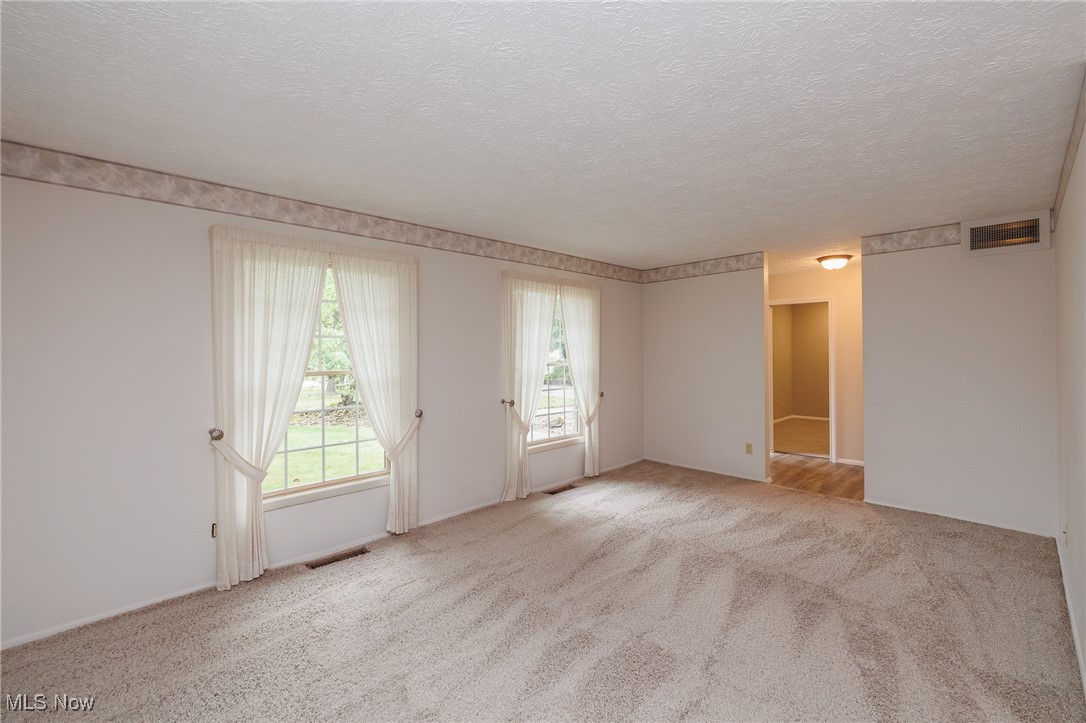 15229 High Point Road Strongsville, OH 44136 - Photo 8 of 32 Gallery Image 8