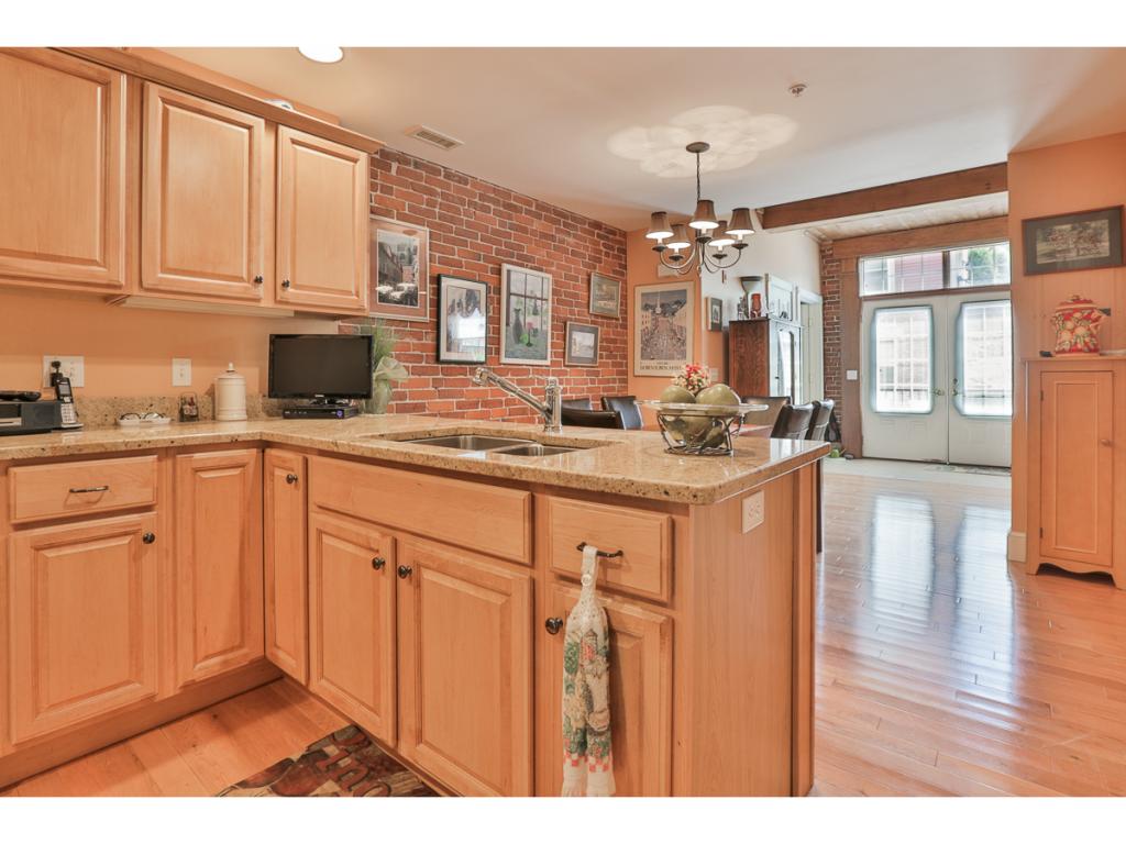7 Chester Road, Unit 105 Derry, NH 03038 - Photo 17 of 24