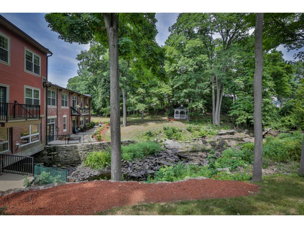 7 Chester Road, Unit 105 Derry, NH 03038 - Photo 6 of 24
