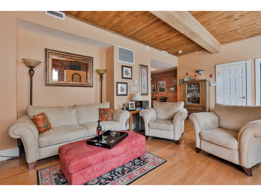 7 Chester Road, Unit 105 Derry, NH 03038 - Photo 10 of 24