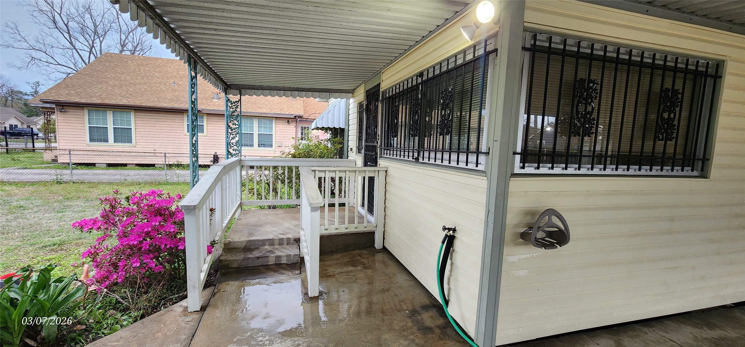 4612 Hain Street Houston, TX 77009 - Photo 2 of 21 a view of a house with a porch