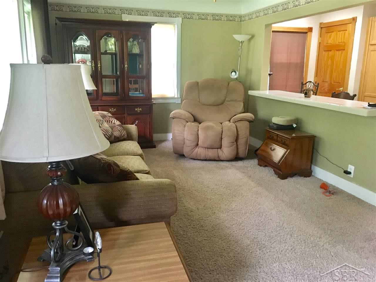 2371 Murphy Road Flint, MI 48504 - Photo 8 of 18 31327542-7.JPG