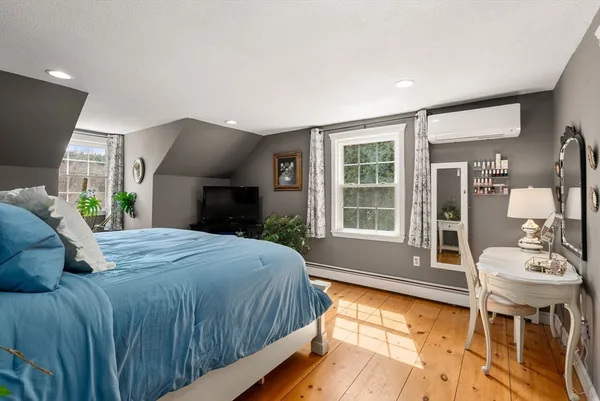 $519,000 | 55 Brookfield Road, Brimfield, MA 01010