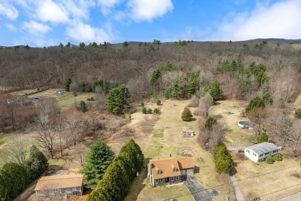 $519,000 | 55 Brookfield Road, Brimfield, MA 01010
