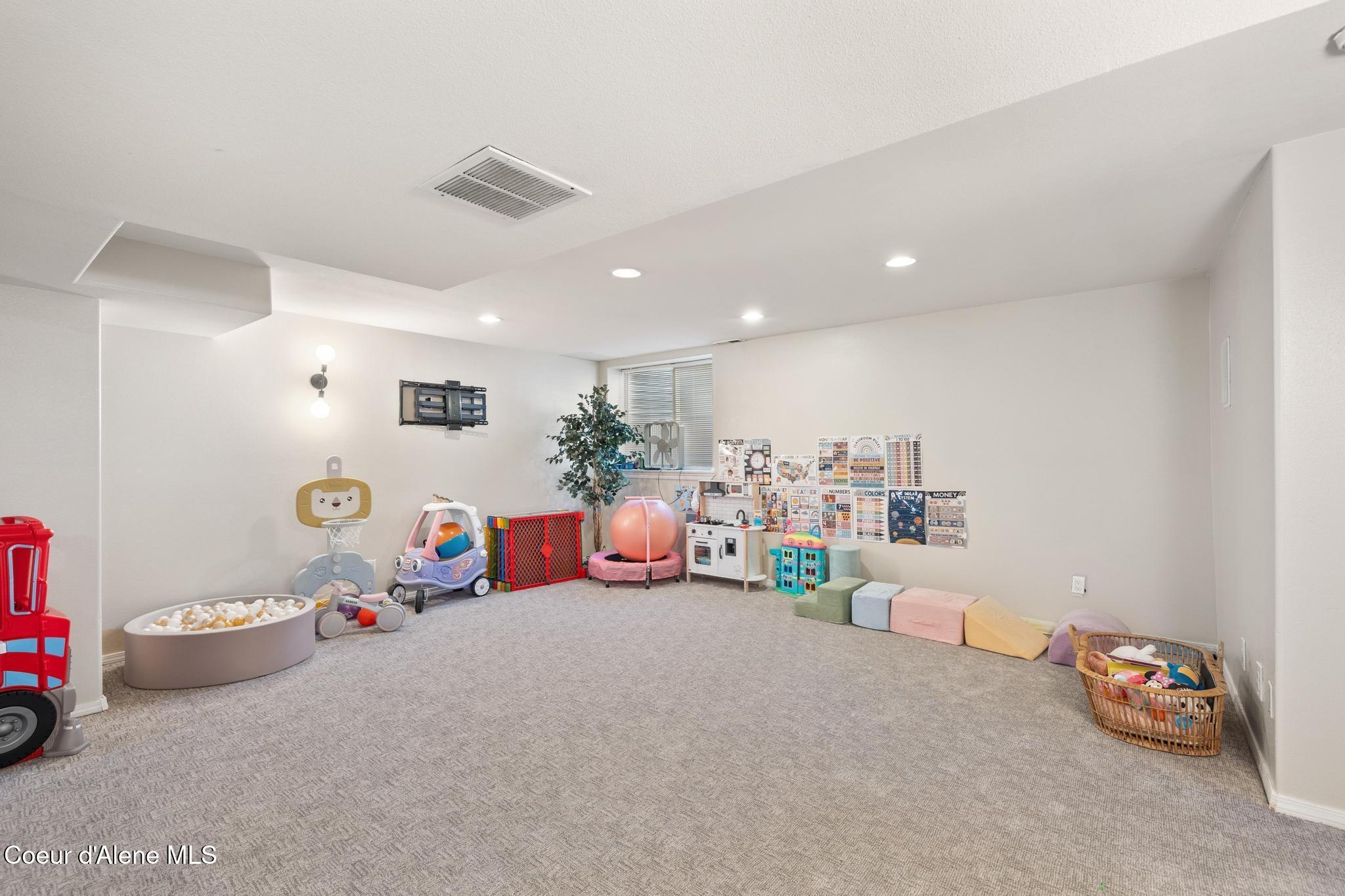 1848 East Noble Circle Coeur D'Alene, ID 83815 - Photo 39 of 81 IMG_6239