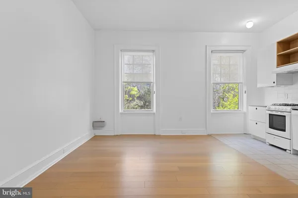 $2,000 | 1108 Pine Street, Unit 2R, Philadelphia, PA 19107