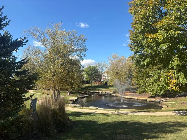 $255,000 | 610 Four Seasons Boulevard, Aurora, IL 60504