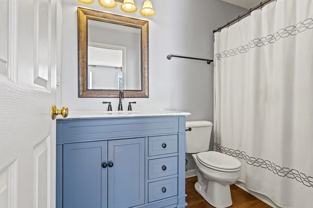 $255,000 | 610 Four Seasons Boulevard, Aurora, IL 60504