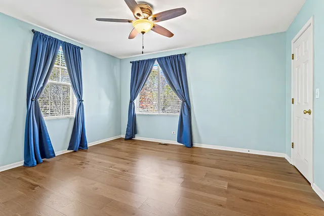 $255,000 | 610 Four Seasons Boulevard, Aurora, IL 60504