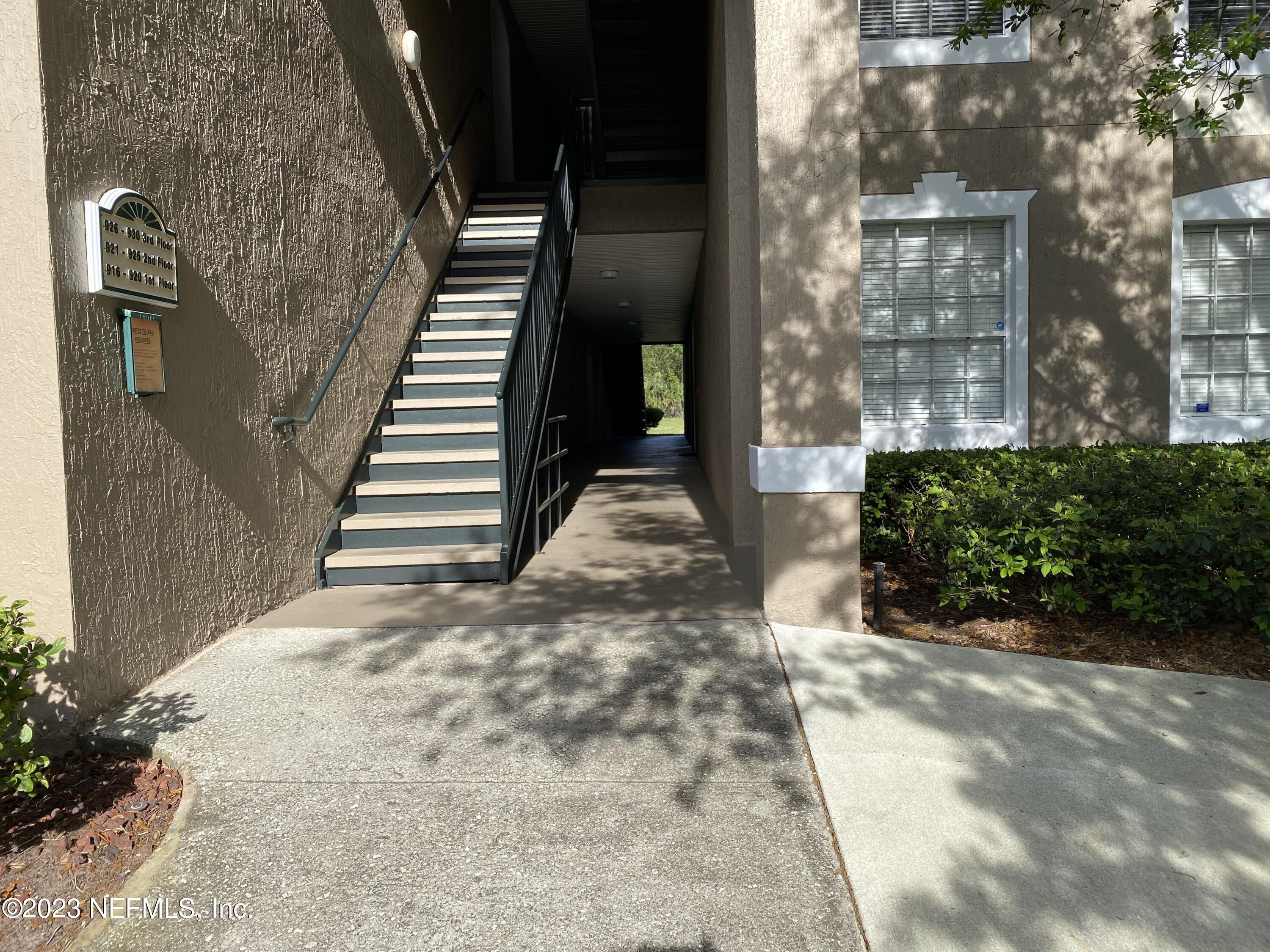 10550 Baymeadows Road, Unit 917 Jacksonville, FL 32256 - Photo 17 of 30 Enterence