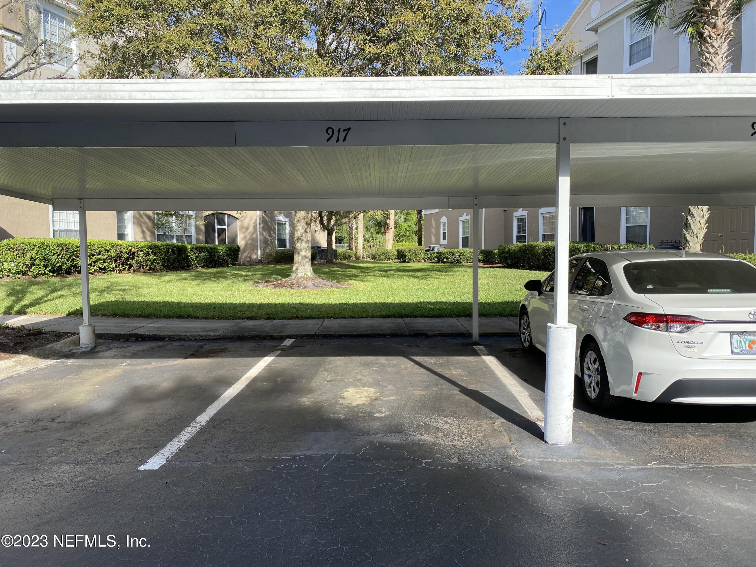 10550 Baymeadows Road, Unit 917 Jacksonville, FL 32256 - Photo 18 of 30 Parking