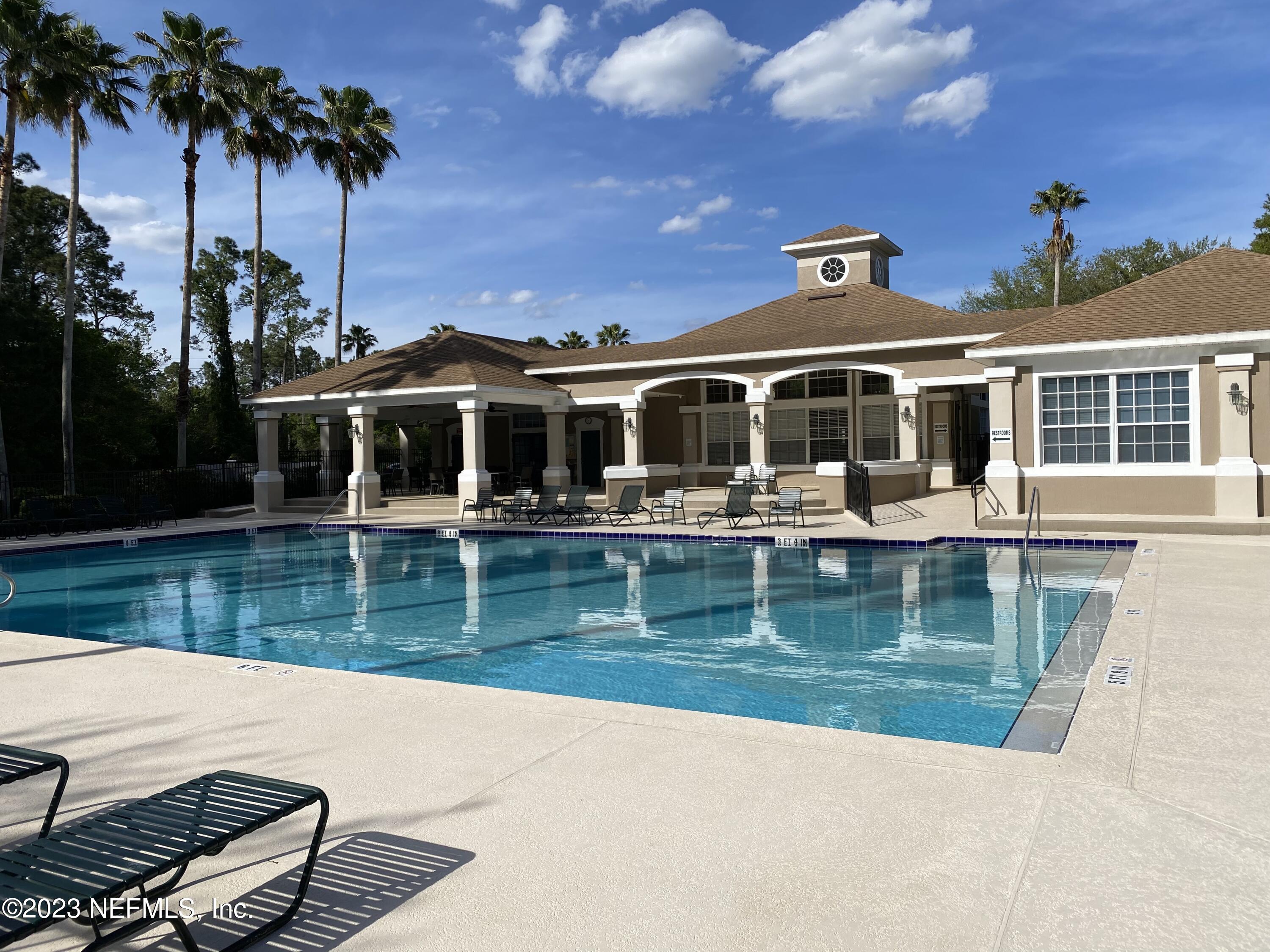 10550 Baymeadows Road, Unit 917 Jacksonville, FL 32256 - Photo 21 of 30 Pool 1