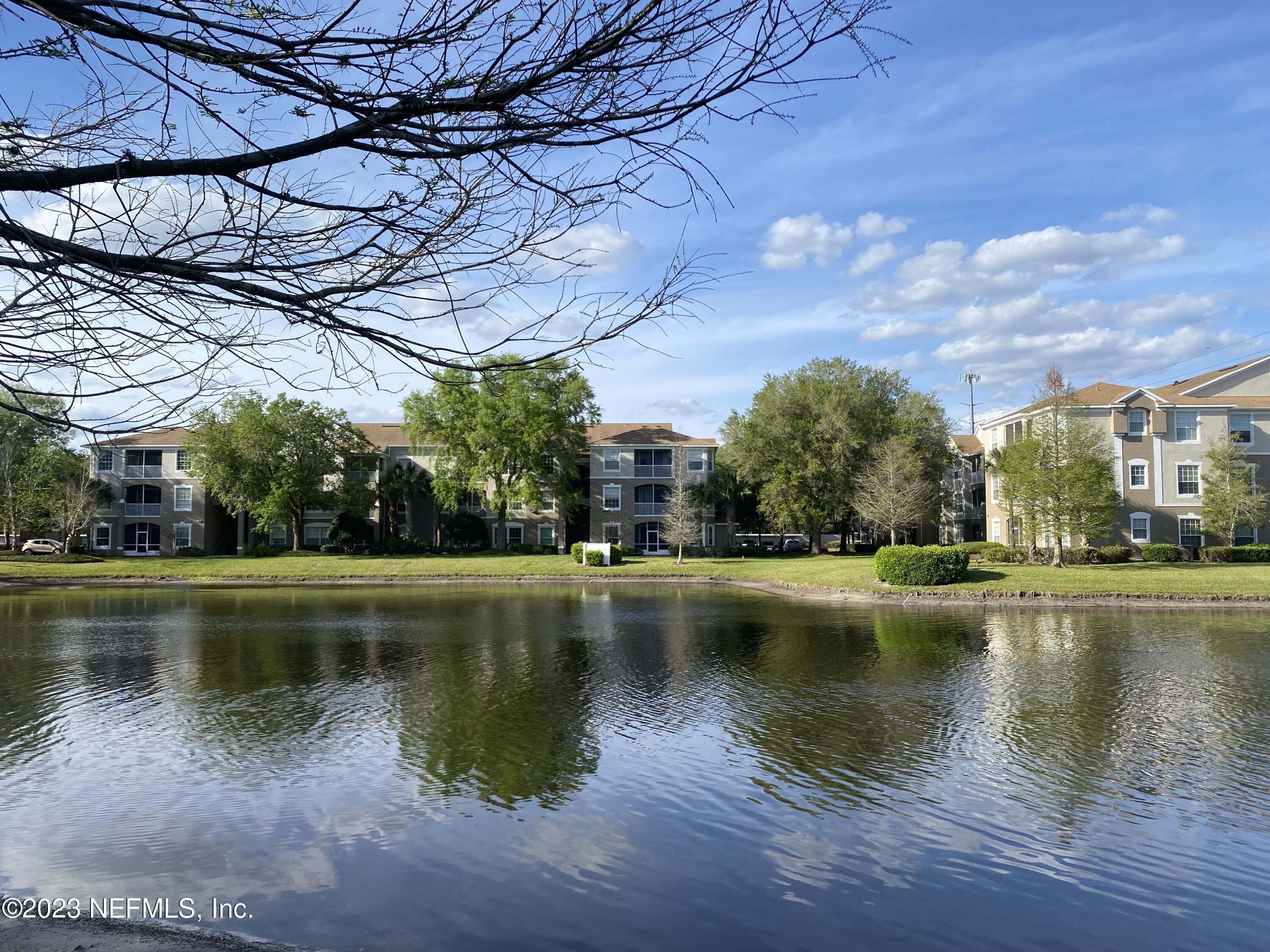 10550 Baymeadows Road, Unit 917 Jacksonville, FL 32256 - Photo 25 of 30 Lake 3