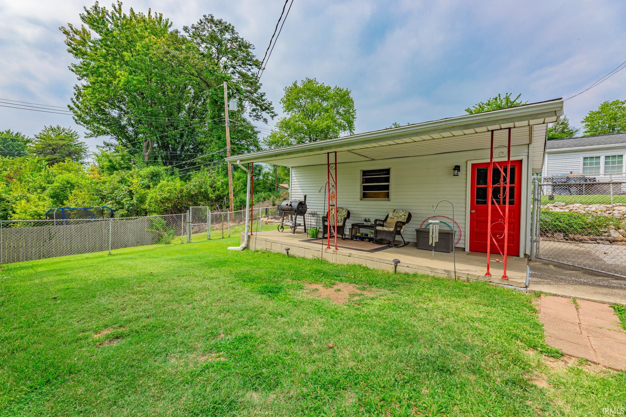 4108 Meadowridge Road Evansville, IN 47710 - Photo 3 of 23 Gallery Image 3