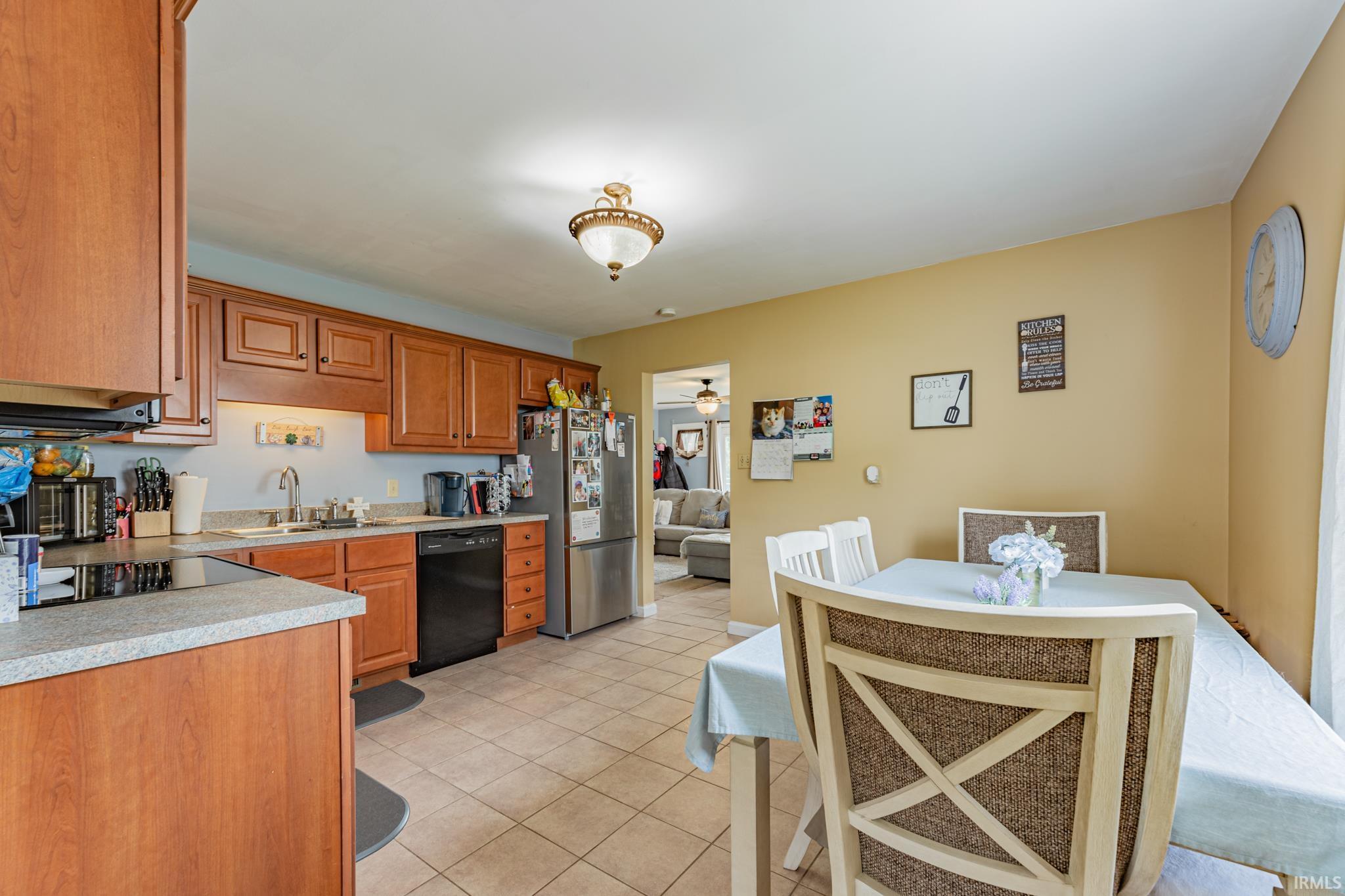 4108 Meadowridge Road Evansville, IN 47710 - Photo 7 of 23 Gallery Image 7