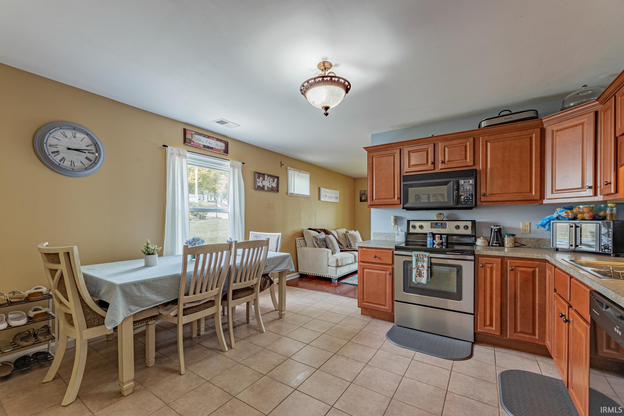 4108 Meadowridge Road Evansville, IN 47710 - Photo 9 of 23 Gallery Image 9
