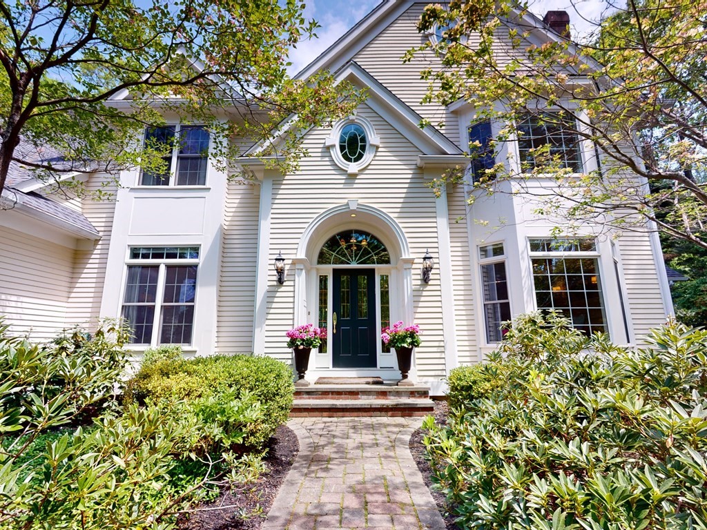 167 Fox Run Road Bolton, MA 01740 - Photo 2 of 42