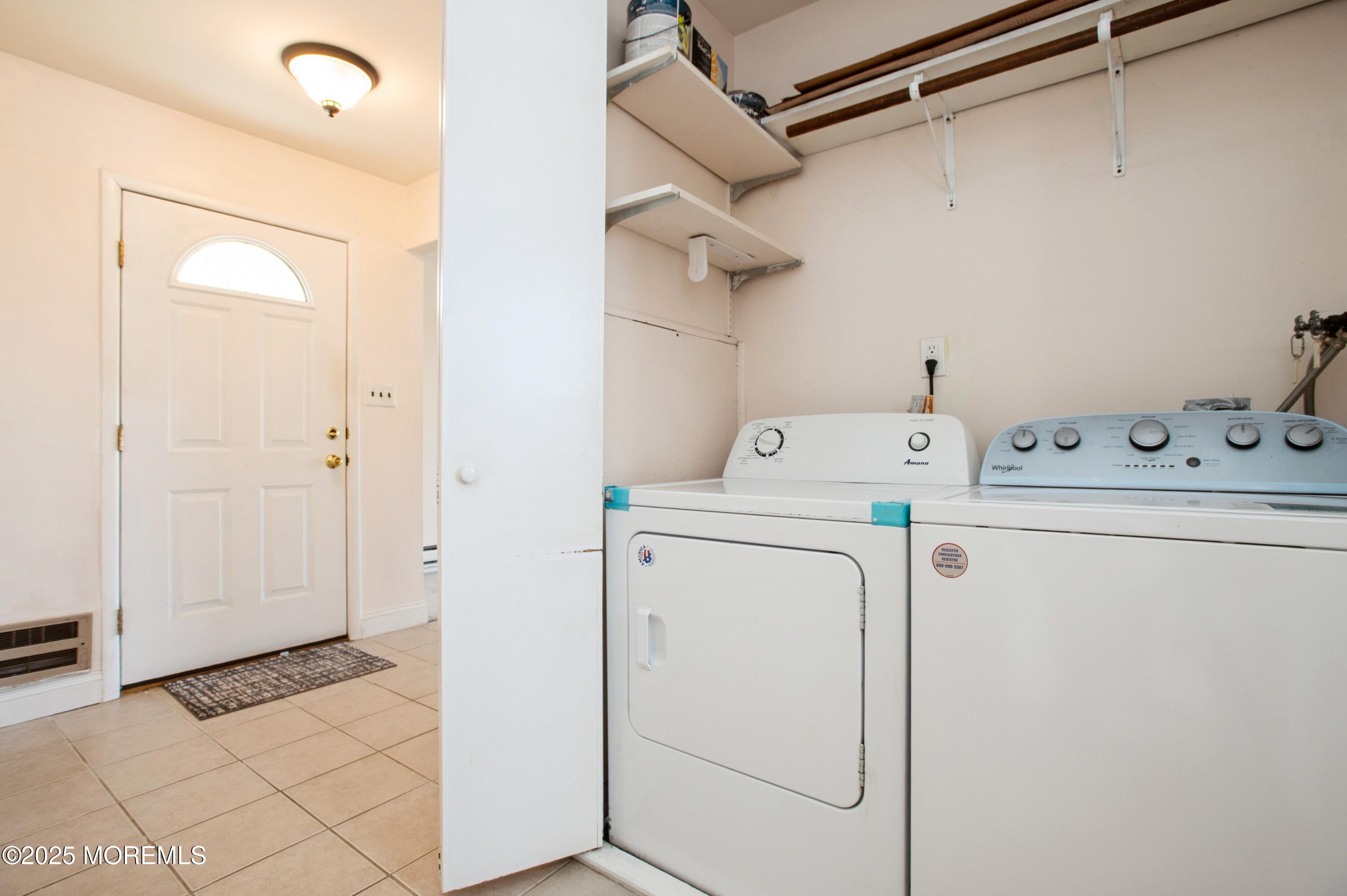 48 Watkins Road Brick, NJ 08724 - Photo 21 of 25 21_48WatkinsRd_350_LaundryRoom_HiRes