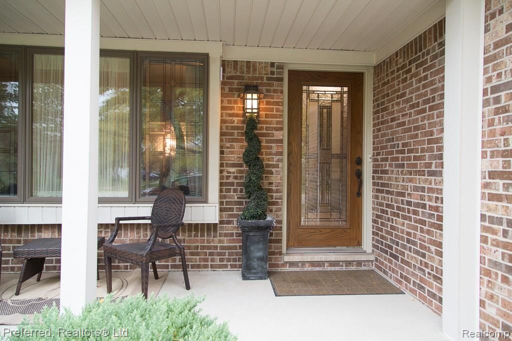 44164 Richmond Road Canton, MI 48187 - Photo 58 of 58 44164Richmond-56.jpg