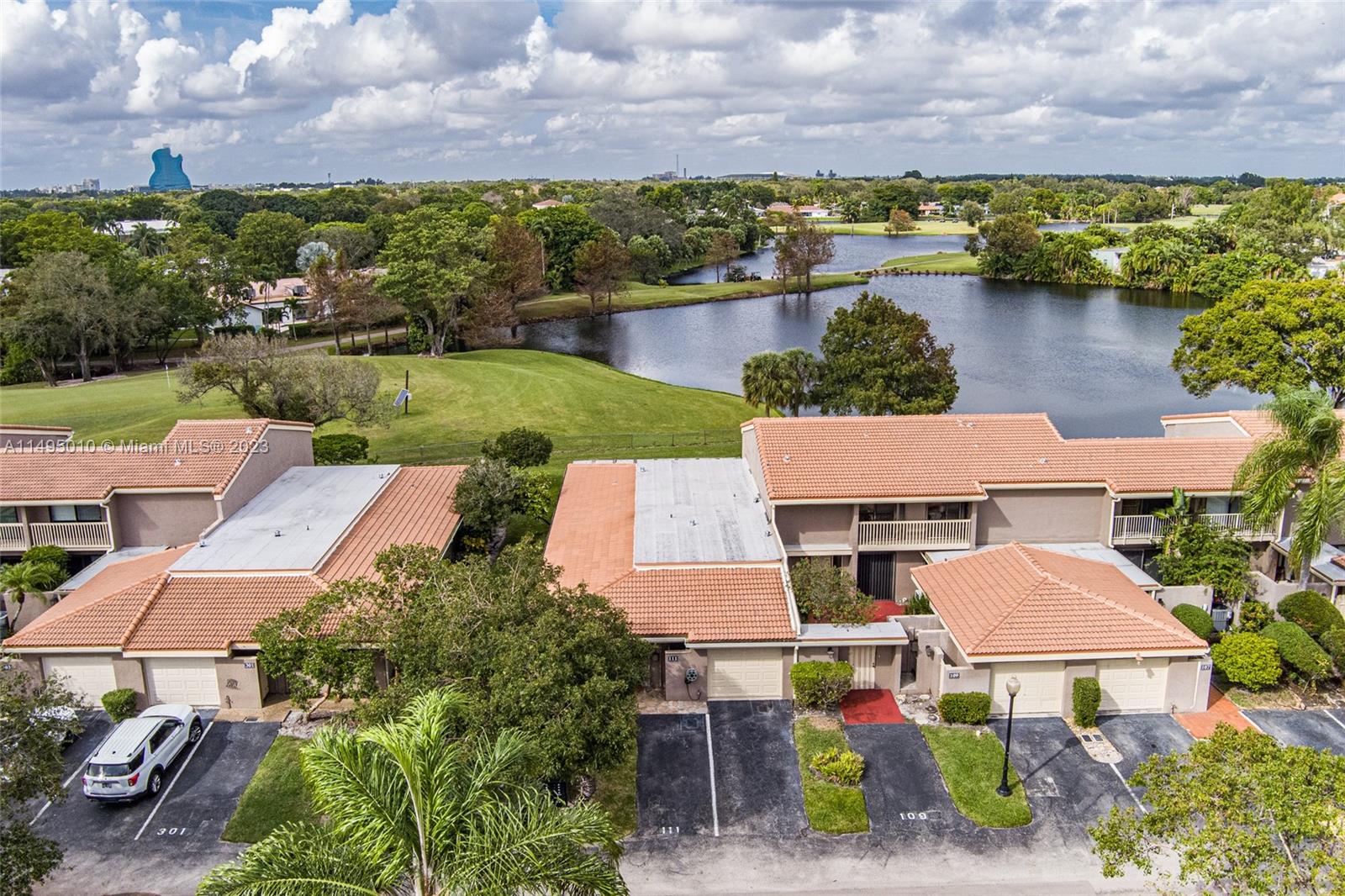 111 St Andrews Road, Unit 2070 Hollywood, FL 33021 - Photo 33 of 35 Gallery Image 33