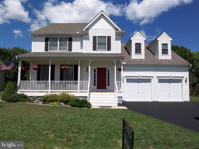 236 North Oak Street Lititz, PA 17543 - Photo 1 of 25