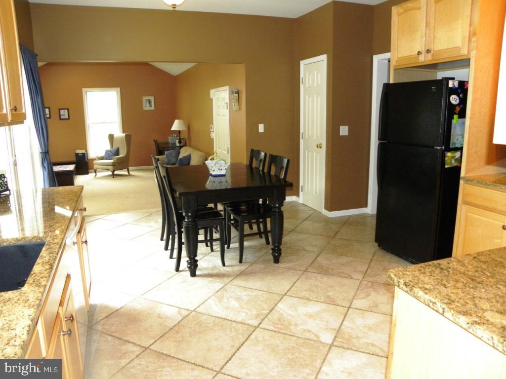 236 North Oak Street Lititz, PA 17543 - Photo 8 of 25