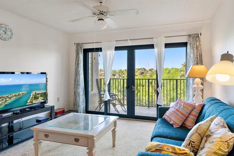 $515,000 | 1701 Marina Isle Way, Unit 202, Jupiter, FL 33477