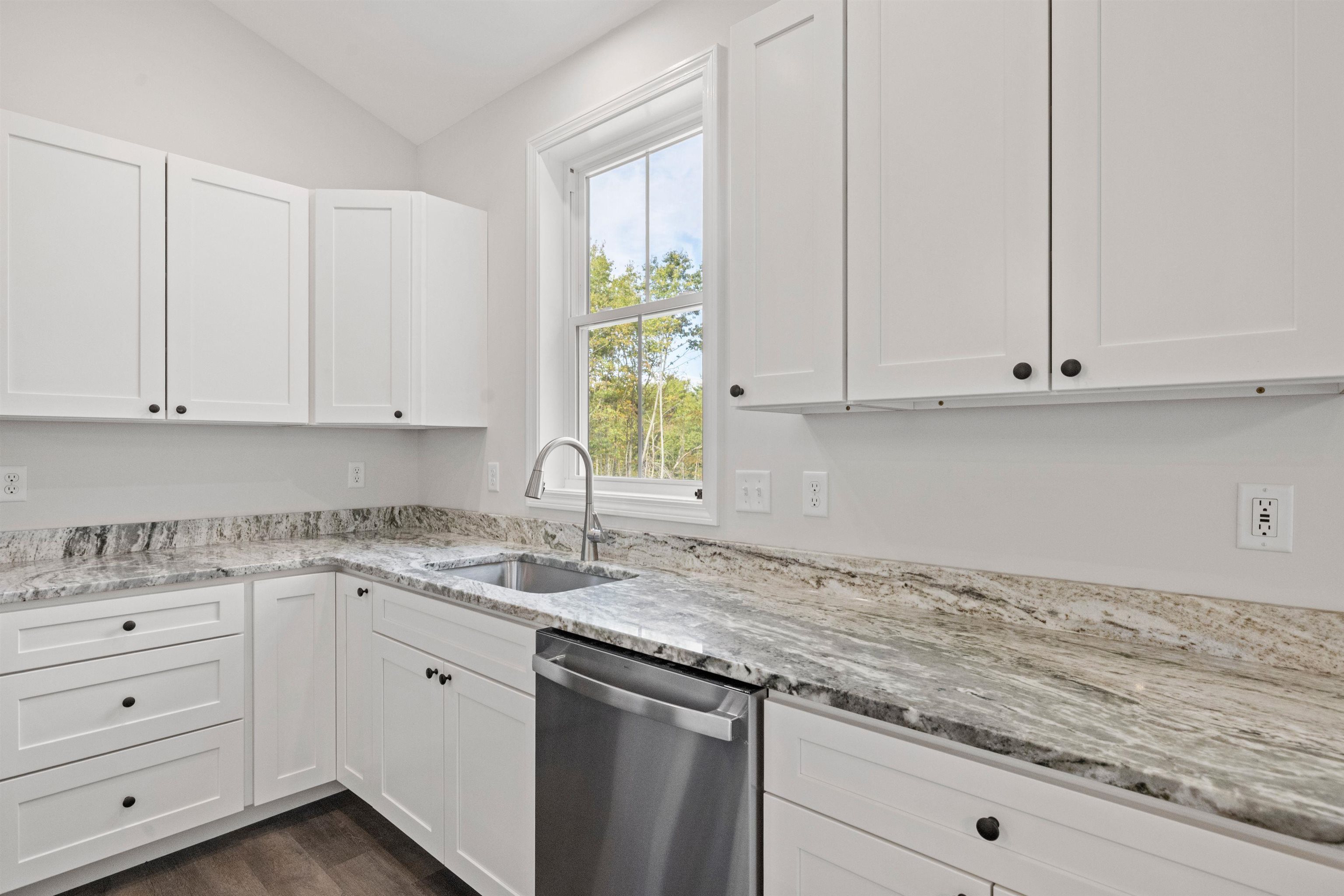 87 Calef Hill Road Franklin, NH 03235 - Photo 5 of 55