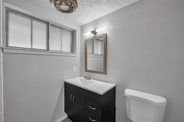 $2,000 | 121 Quail Creek Drive, Crowley, TX 76036