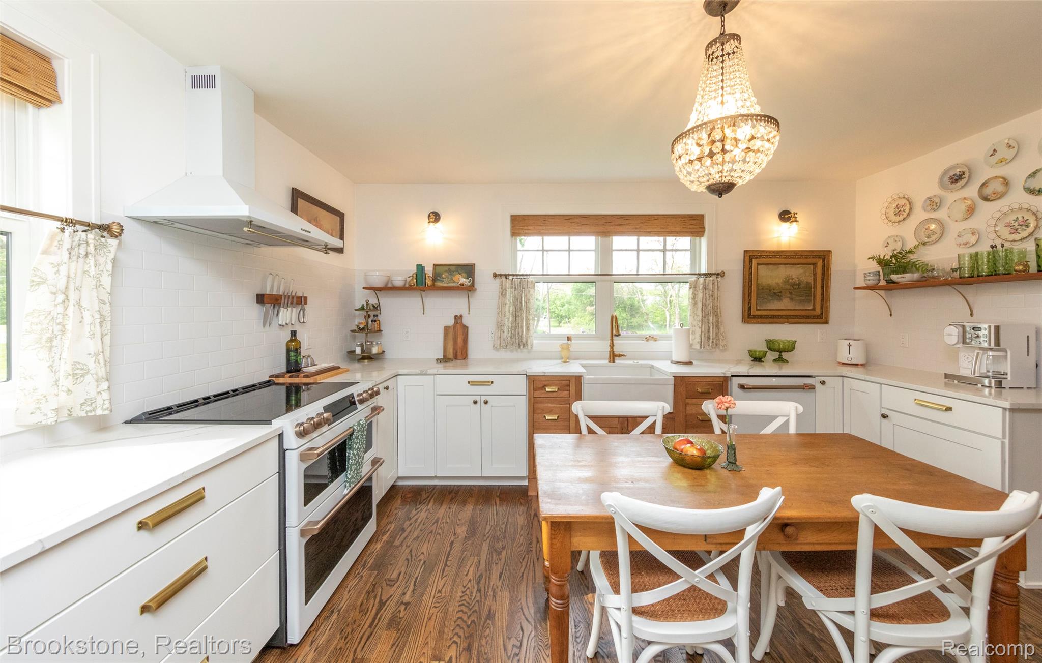 8322 Buckell Lake Road Holly, MI 48442 - Photo 32 of 58 Dreamy chef's kitchen