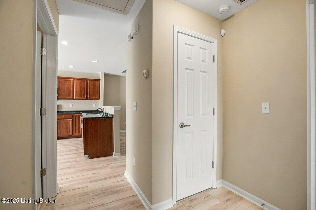 6503 Renate Road Louisville, KY 40291 - Photo 21 of 27 020-6503-20_m