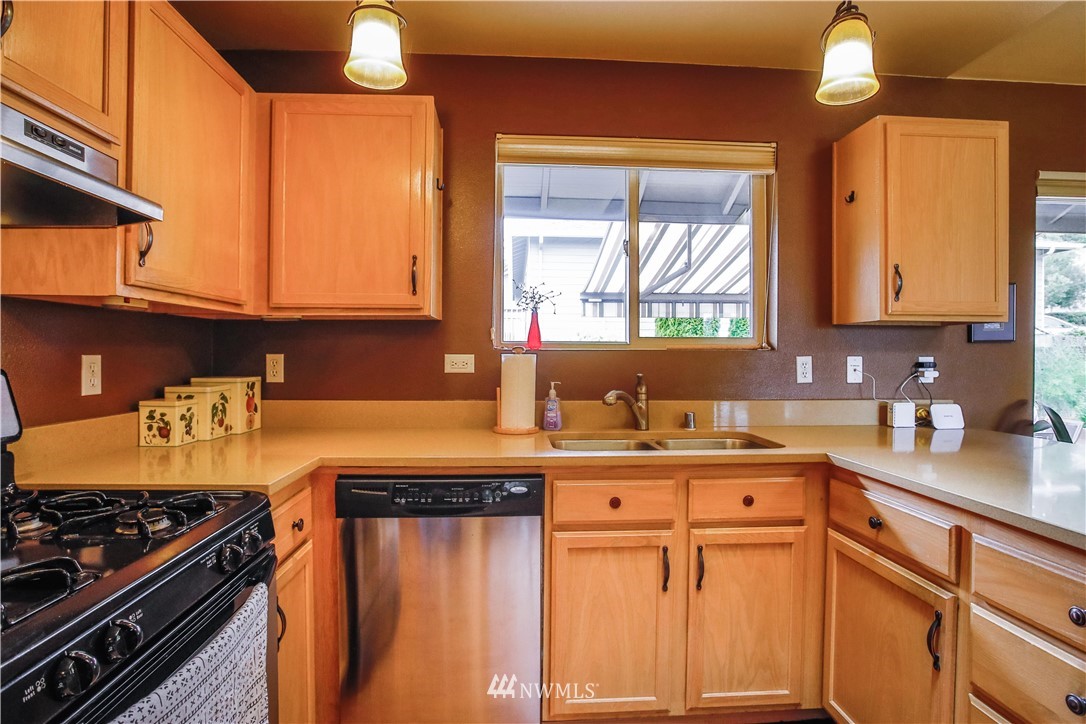 4820 Haines Road Freeland, WA 98249 - Photo 10 of 28 Gallery Image 10