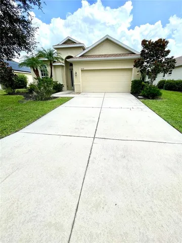 front view of house with yard