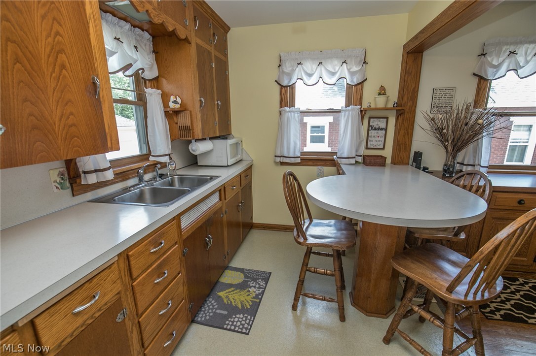 37 Sheldon Street Rittman, OH 44270 - Photo 2 of 30