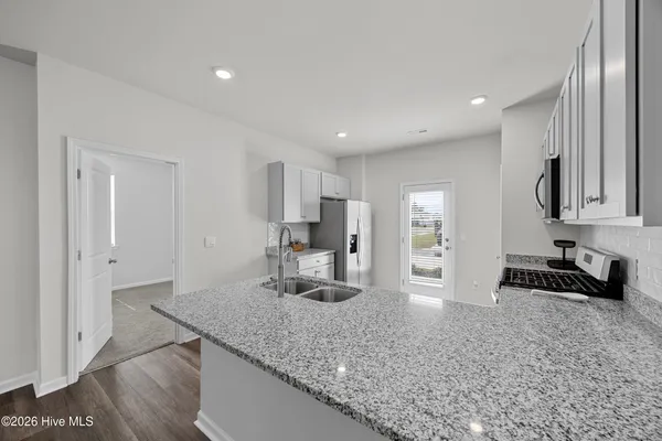 $2,200 | 11 North Farmhouse Drive, Unit LOT 2015, Wilmington, NC 28411