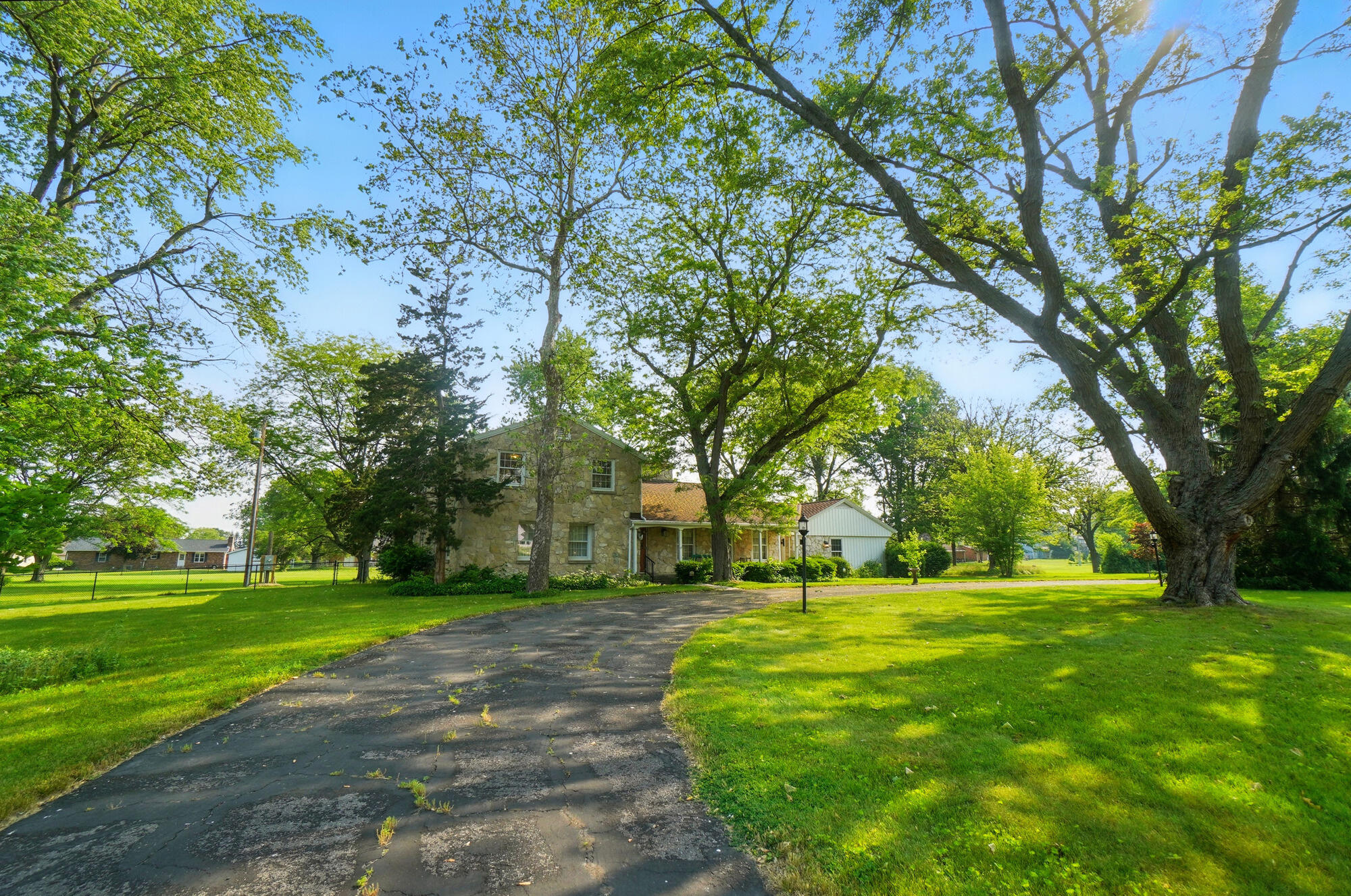1010 Glynwood Road Wapakoneta, OH 45895 - Photo 8 of 49