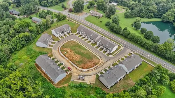 $264,900 | 2112 Willow Gln Drive, Graham, NC 27253