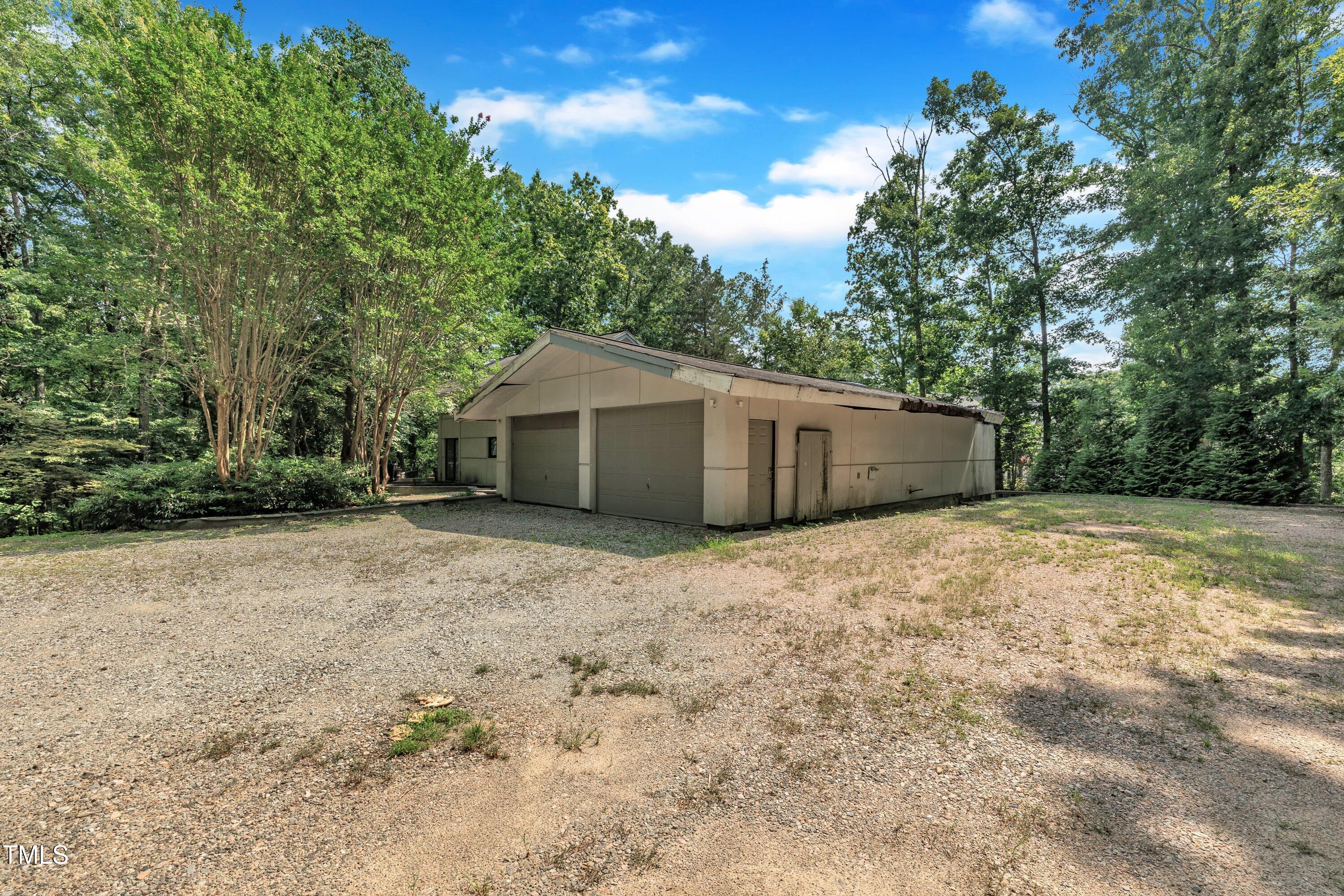 37-8510 Dunlee Falls Rd-36