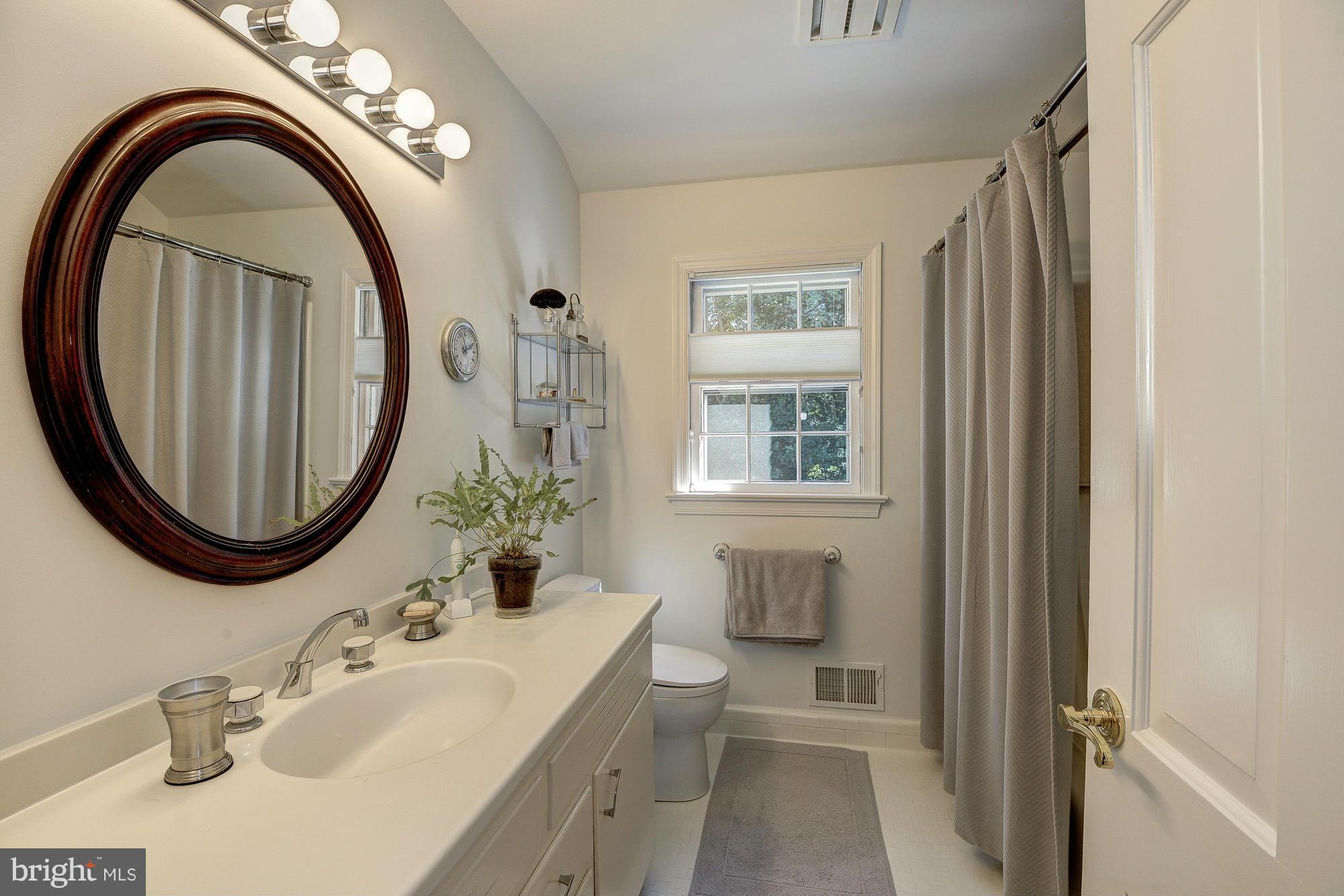 5504 Jordan Road Bethesda, MD 20816 - Photo 21 of 26 Bath