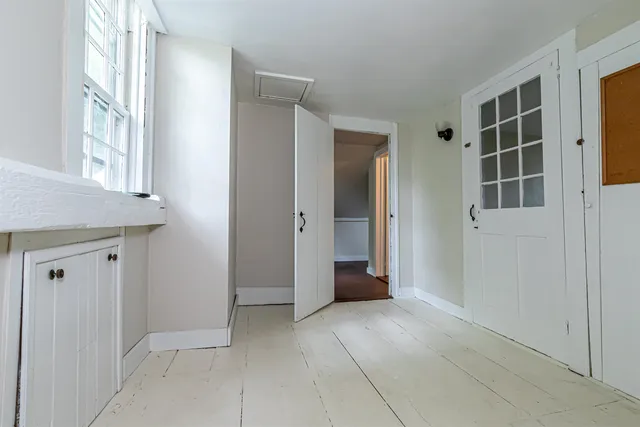 $549,900 | 1 Old Coach Road, New Boston, NH 03070