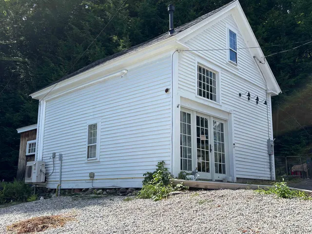 $549,900 | 1 Old Coach Road, New Boston, NH 03070