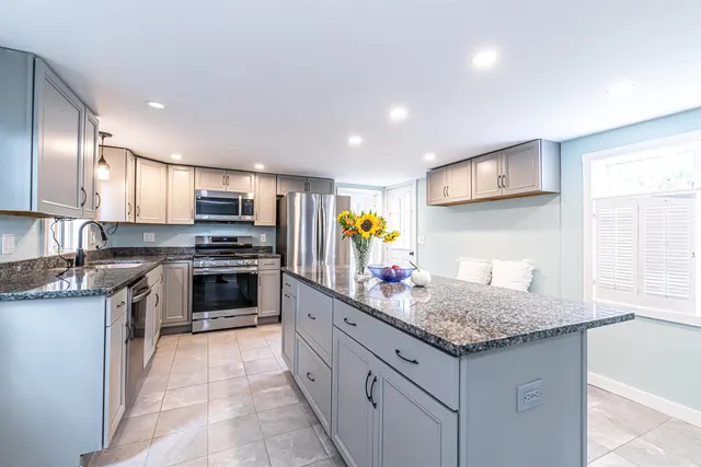 $549,900 | 1 Old Coach Road, New Boston, NH 03070