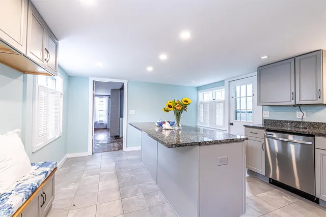 $549,900 | 1 Old Coach Road, New Boston, NH 03070